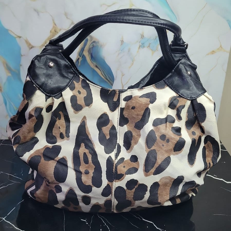 Bolso de Hombro Payless con Estampado de Jirafa