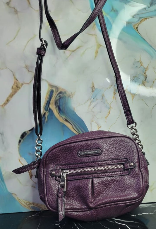 Bolso Bandolera Dana Buchman en Tono Ciruela